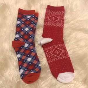 NWOT Two pair of cute socks snow flake socks stars